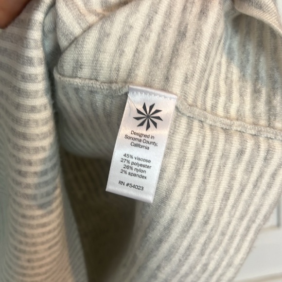 ATHLETA CHILLS AND VALLEY SWEATER DRESS SIZE S - Picture 6 of 7